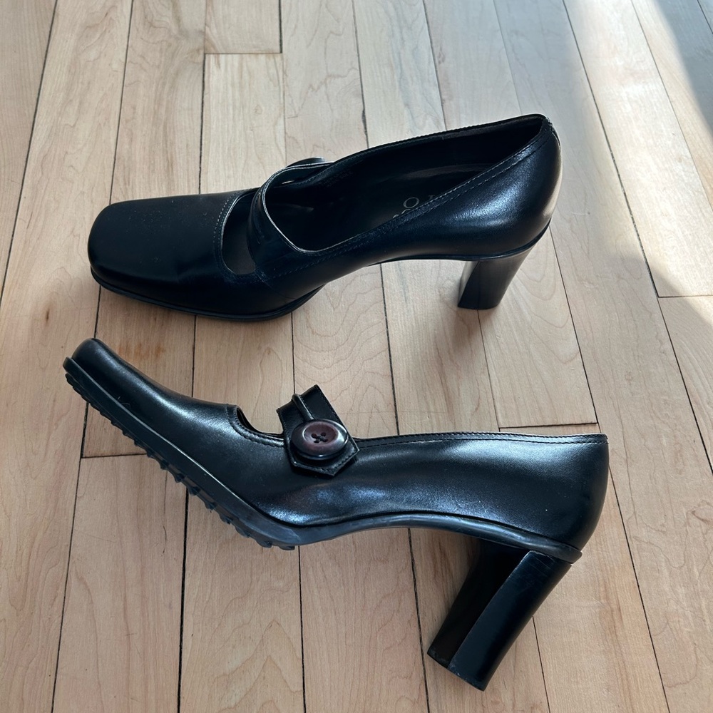 *SOLD* Franco Sarto Black Square-Toe Heels - Picture 4 of 6